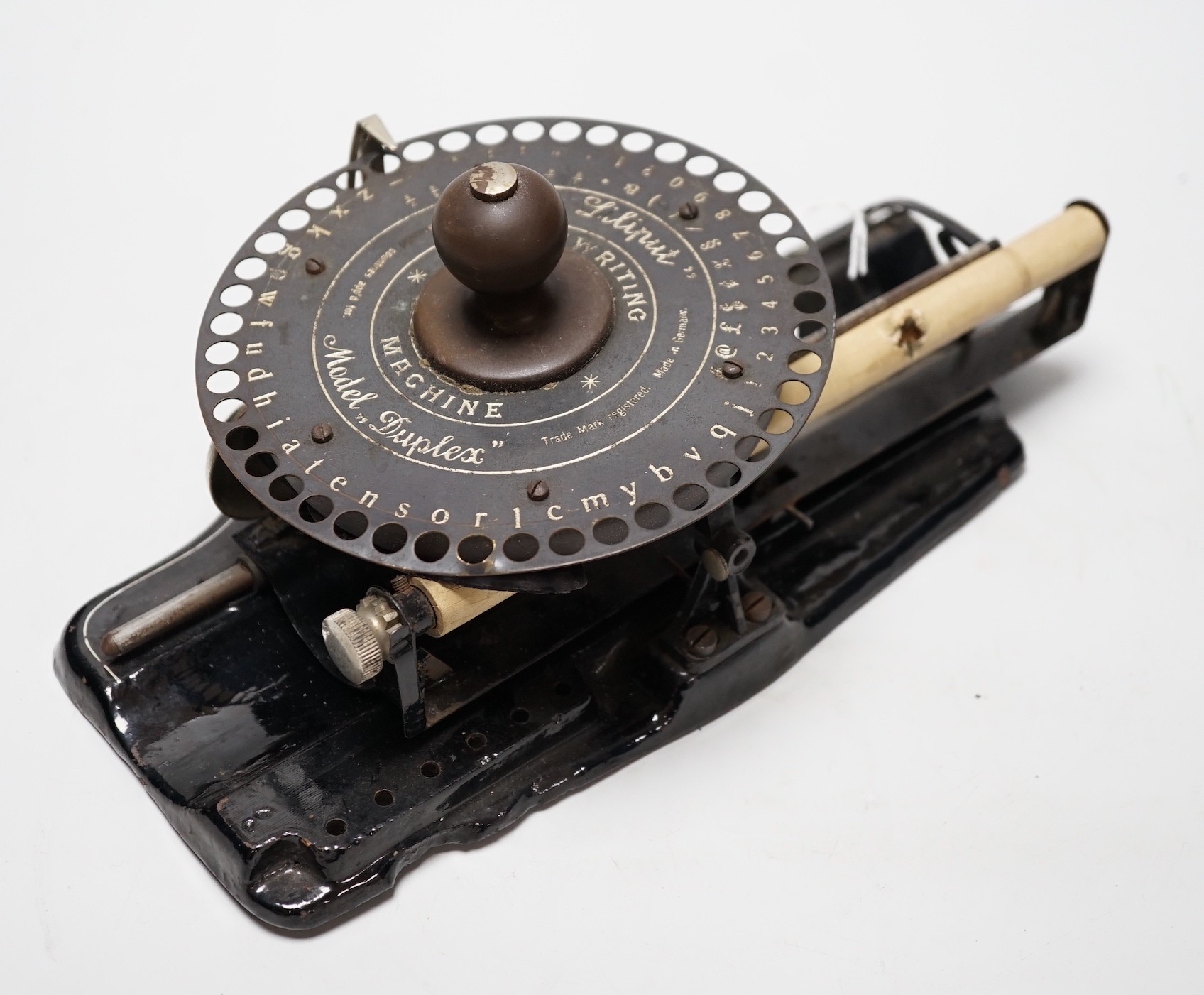 An early 20th century Liliput Duplex Index typewriter (damaged)                                                                                                                                                             