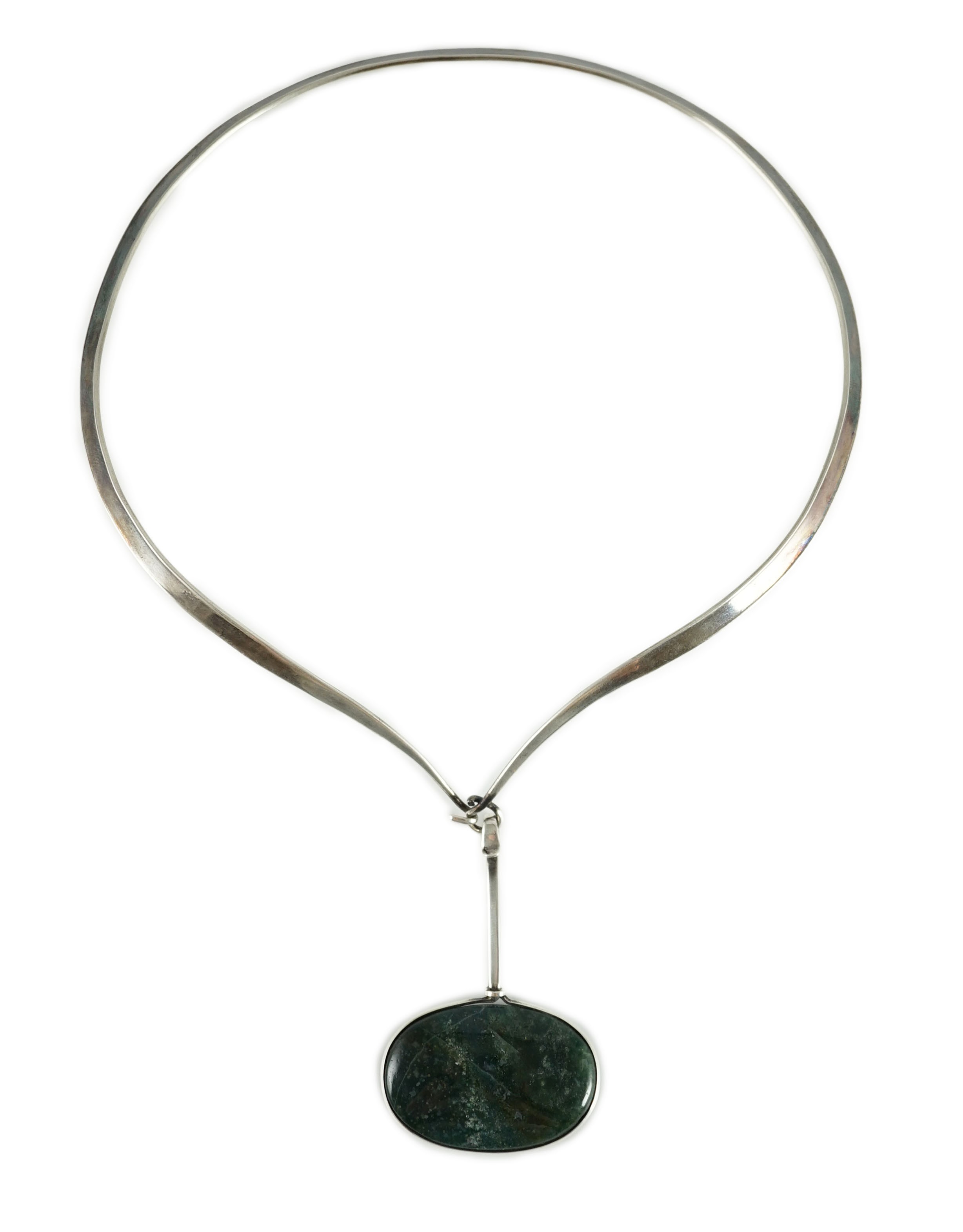 A Vivianna Torun for Georg Jensen sterling silver and moss agate set pendant necklet                                                                                                                                        