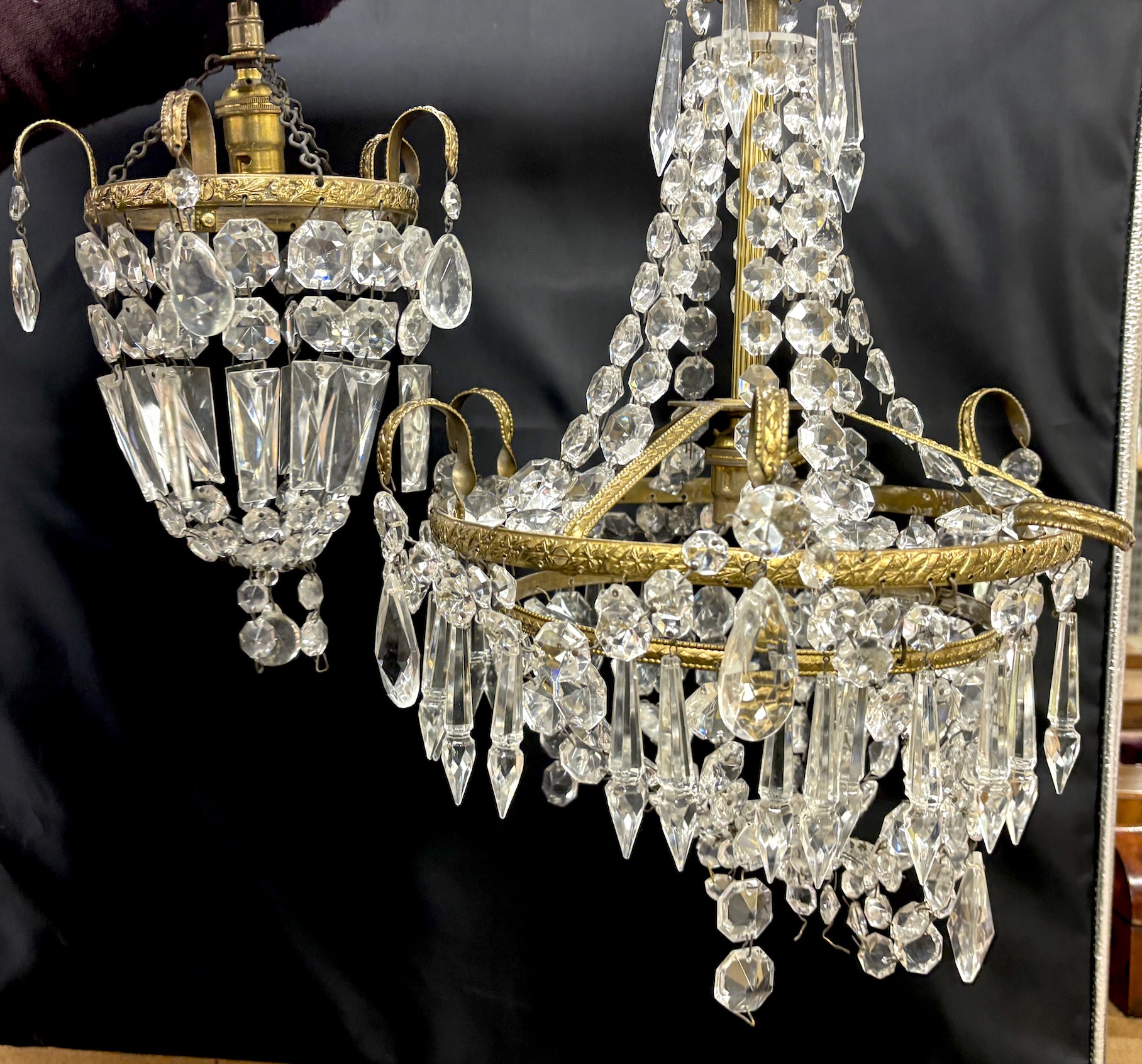 A bag chandelier and a smaller bag chandelier (2)                                                                                                                                                                           