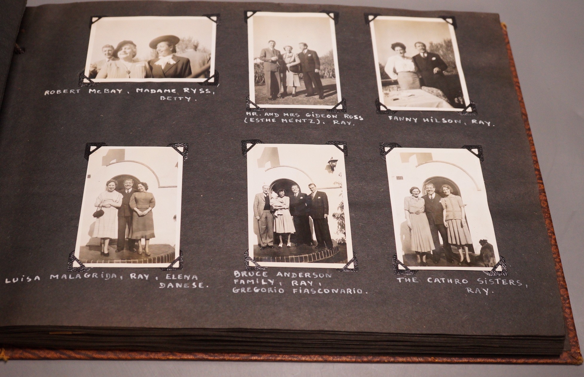 Raymond Agoult (1911-1992), opera and theatre archive, 9 albums                                                                                                                                                             
