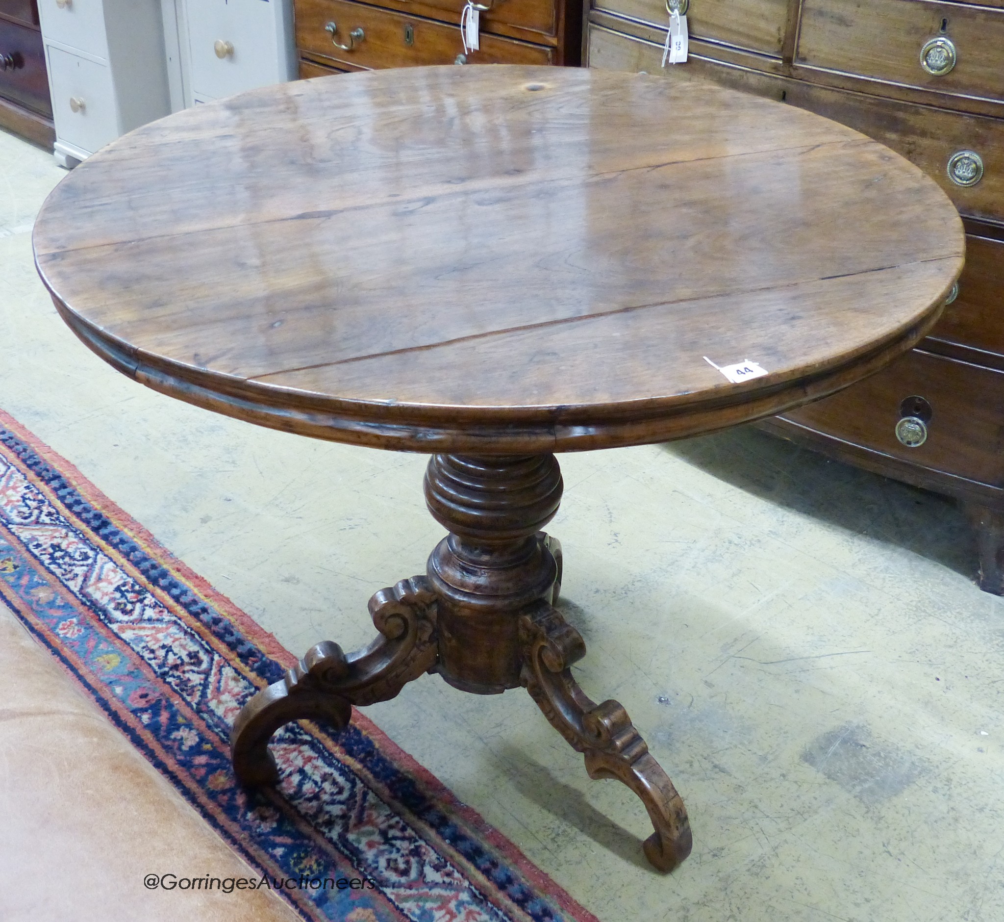 A Continental circular oak tea table, diameter 93cm, height 76cm                                                                                                                                                            
