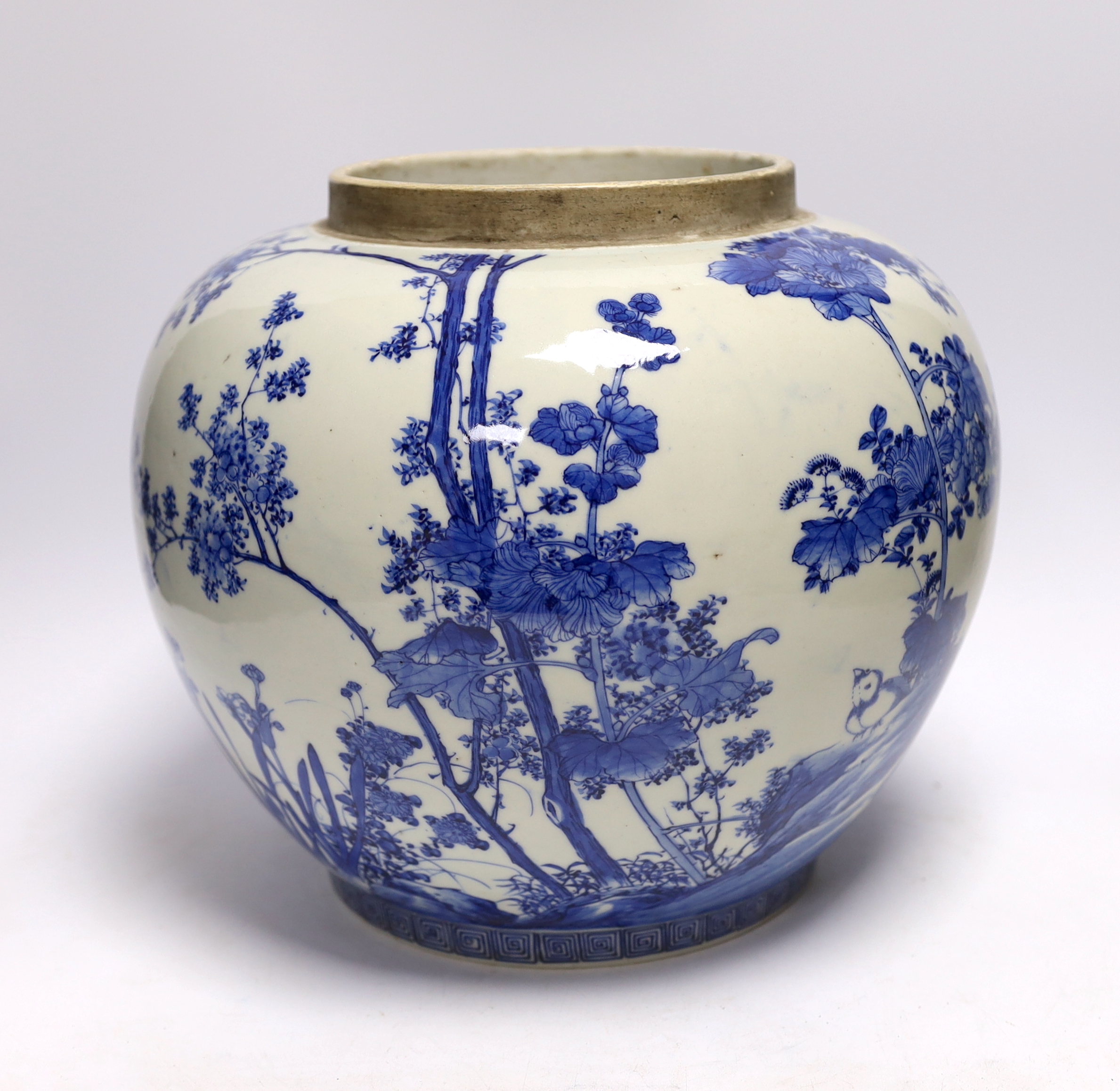 A 19th century Chinese large blue and white jar, 28cm high                                                                                                                                                                  